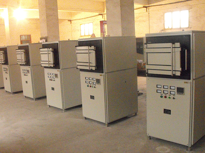 中温箱式电阻炉